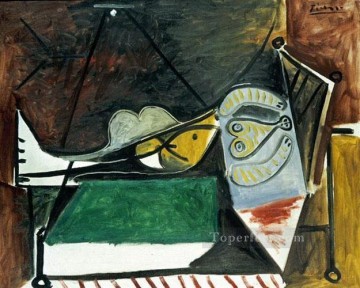  1960 Oil Painting - Femme couchee sous la lampe 1960 Cubism